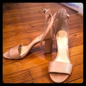 Nude Vince Camino heels